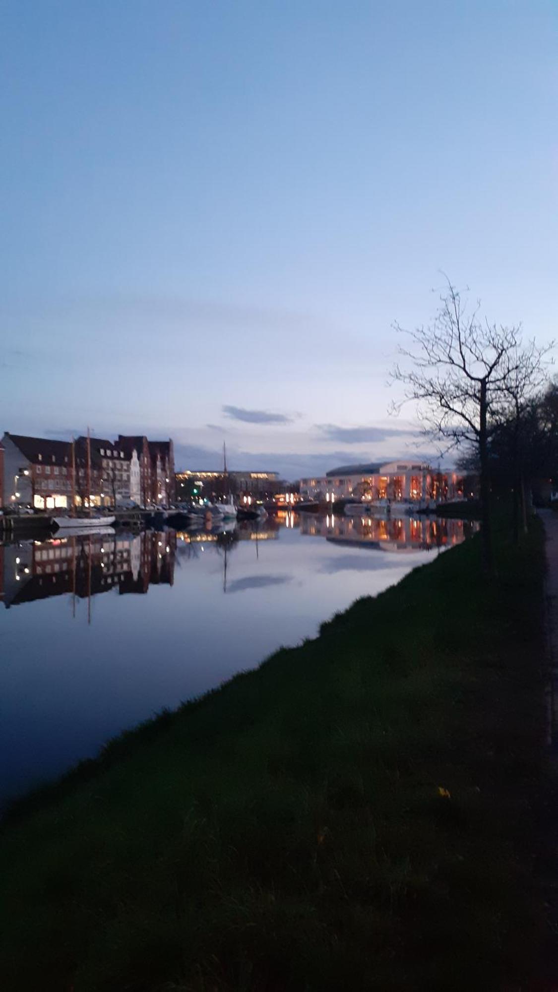 Likedeeler Am Stadthafen Lübeck Buitenkant foto